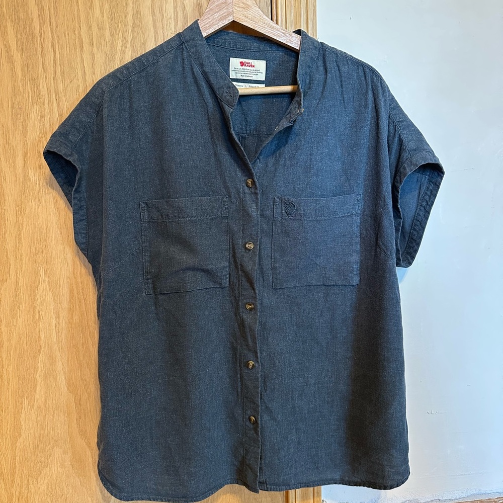 Fjällräven Övik Hemp SS Relaxed Fit Women’s Large Blue Button-Up Shirt - Picture 3 of 10